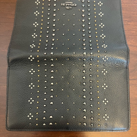 Sold - Picture 5 of 8